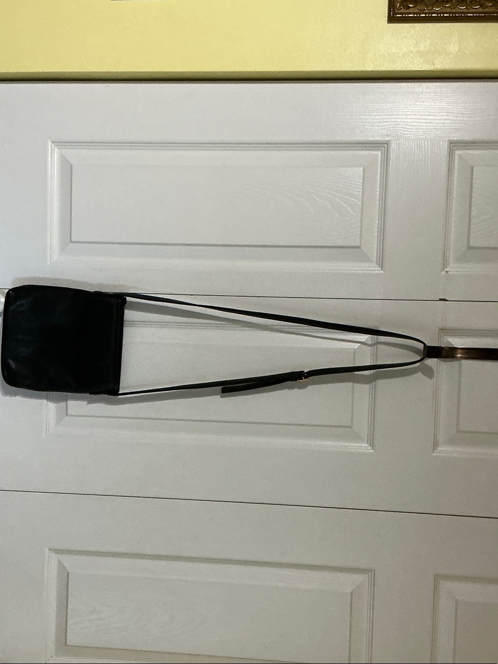 Easy Spirit Black Leather Crossbody Phone Pouch